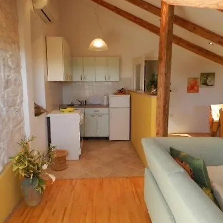Radomir Apartment Fazana